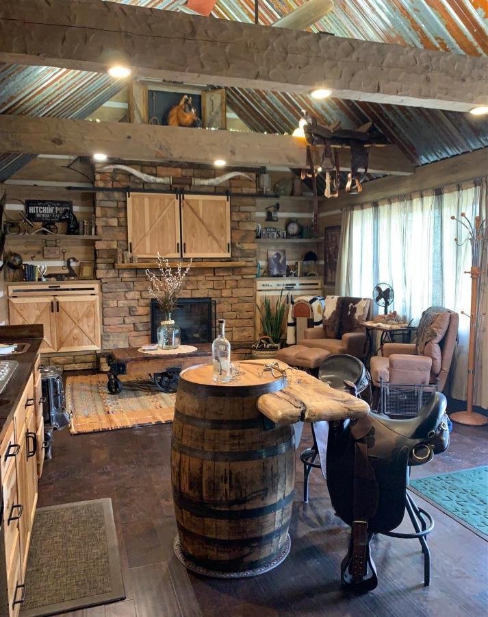 Fox Pass Cabins Bed & Breakfast Hot Springs Exterior foto