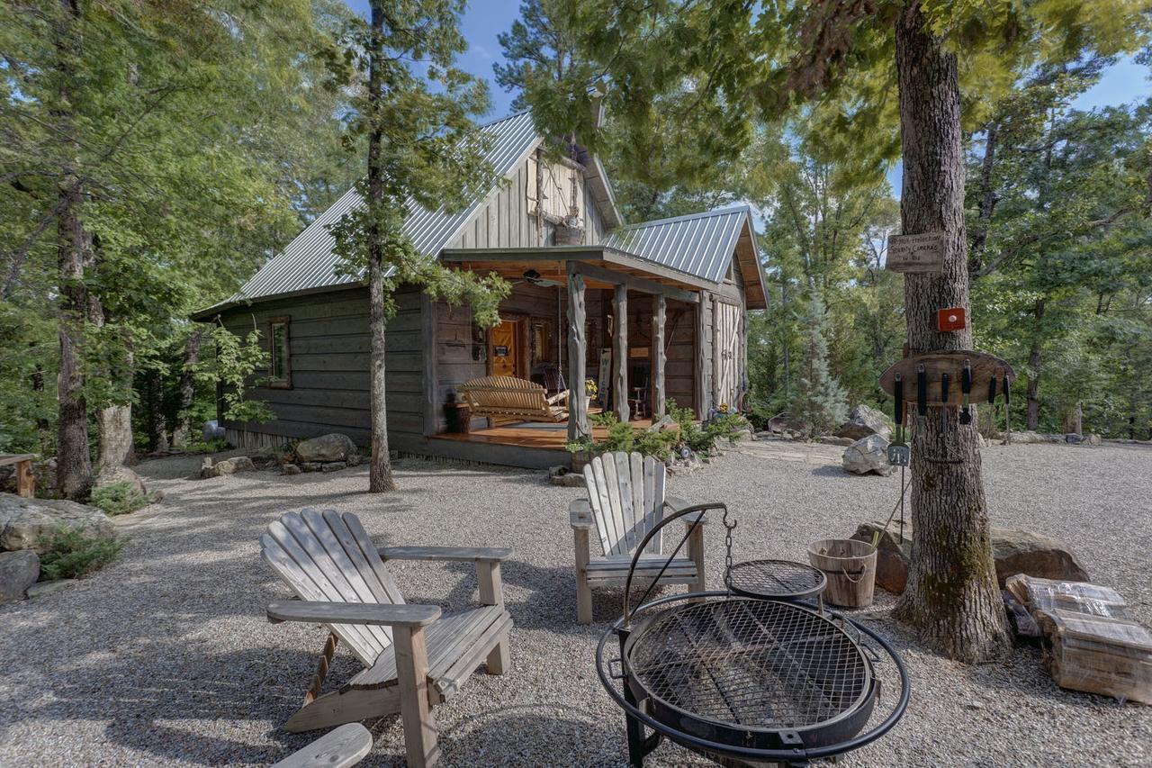 Fox Pass Cabins Bed & Breakfast Hot Springs Exterior foto
